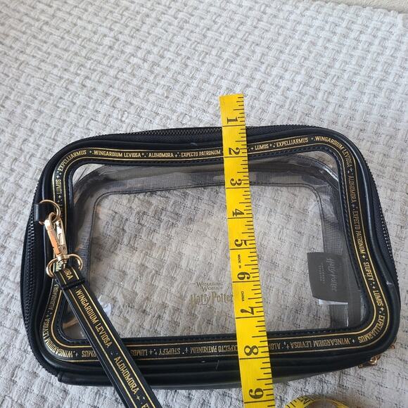 Harry Potter Transparent Pouch with Black and Gold Trim - Picture 9 of 11